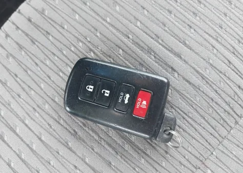 4T1BD1FK5CU011693